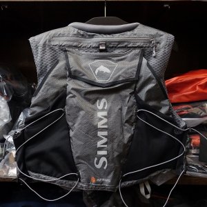 画像2: 【SIMMS】FLYWEIGHT VEST - SMOKE #US-L/XL(USED)