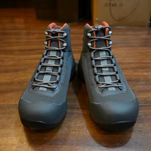 画像1: 【SIMMS】FLYWEIGHT BOOT - VIBRAM