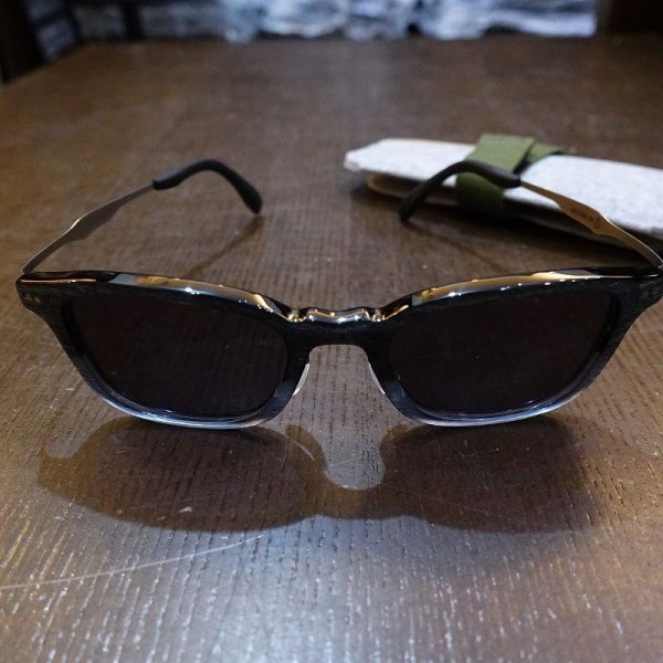 画像1: 【OUTSIDE-IN】Sunnies "OS-D" C03(ダークグレーマーブルグラデ) (1)