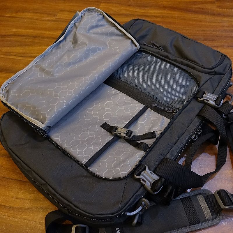 Travel Bag Simms GTS Tri Carry Duffel Carbon